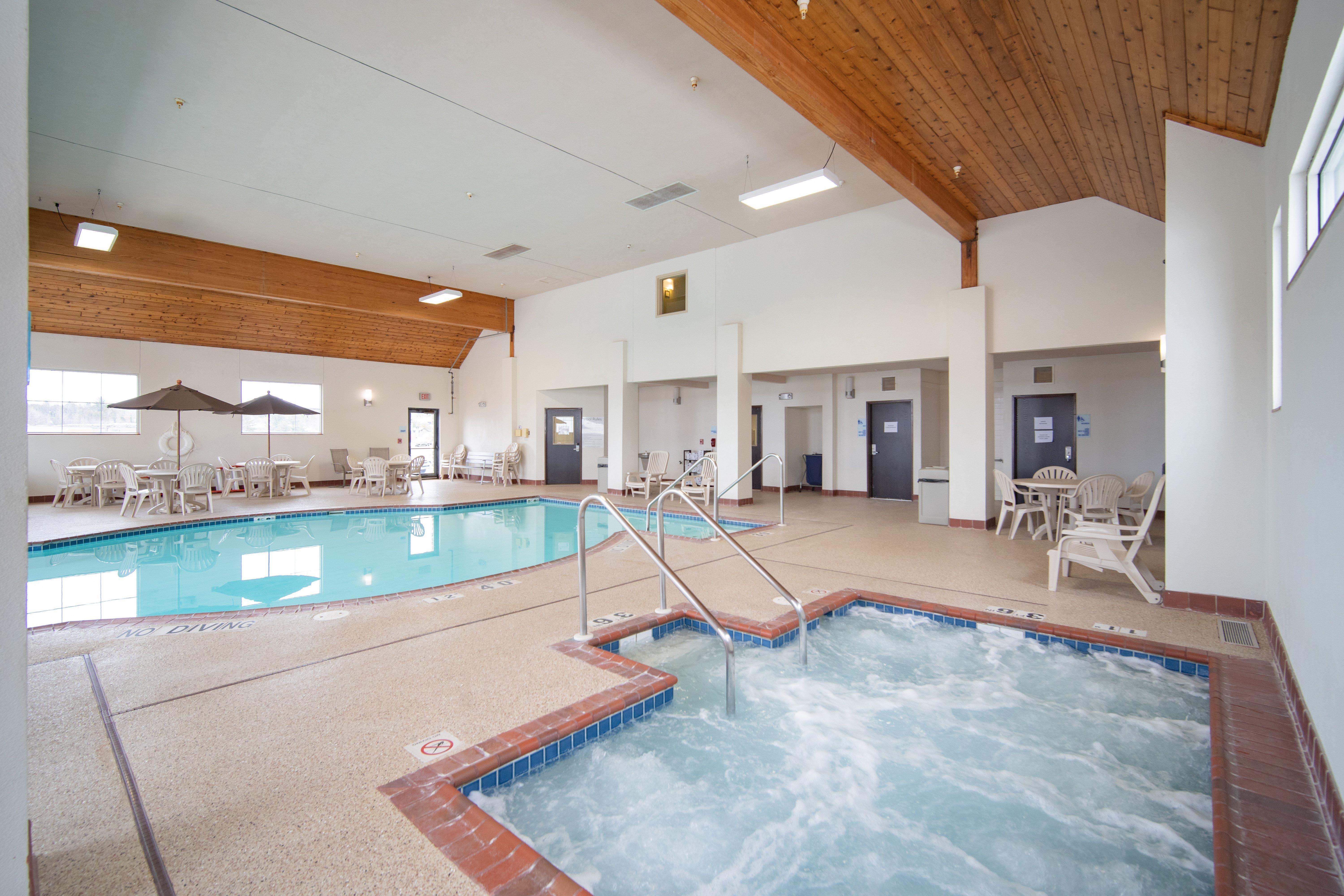 Holiday Inn Express Houghton-Keweenaw By Ihg Exterior foto