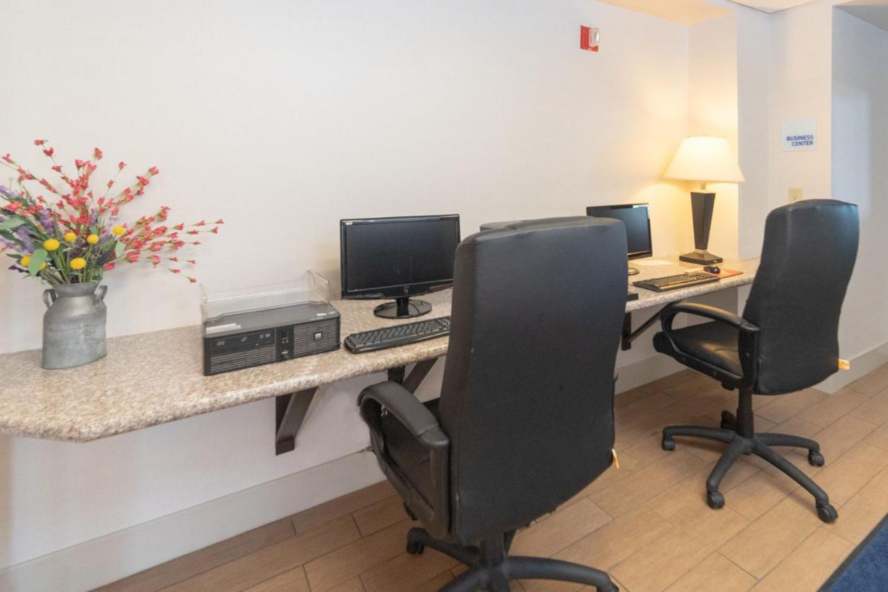 Holiday Inn Express Houghton-Keweenaw By Ihg Exterior foto