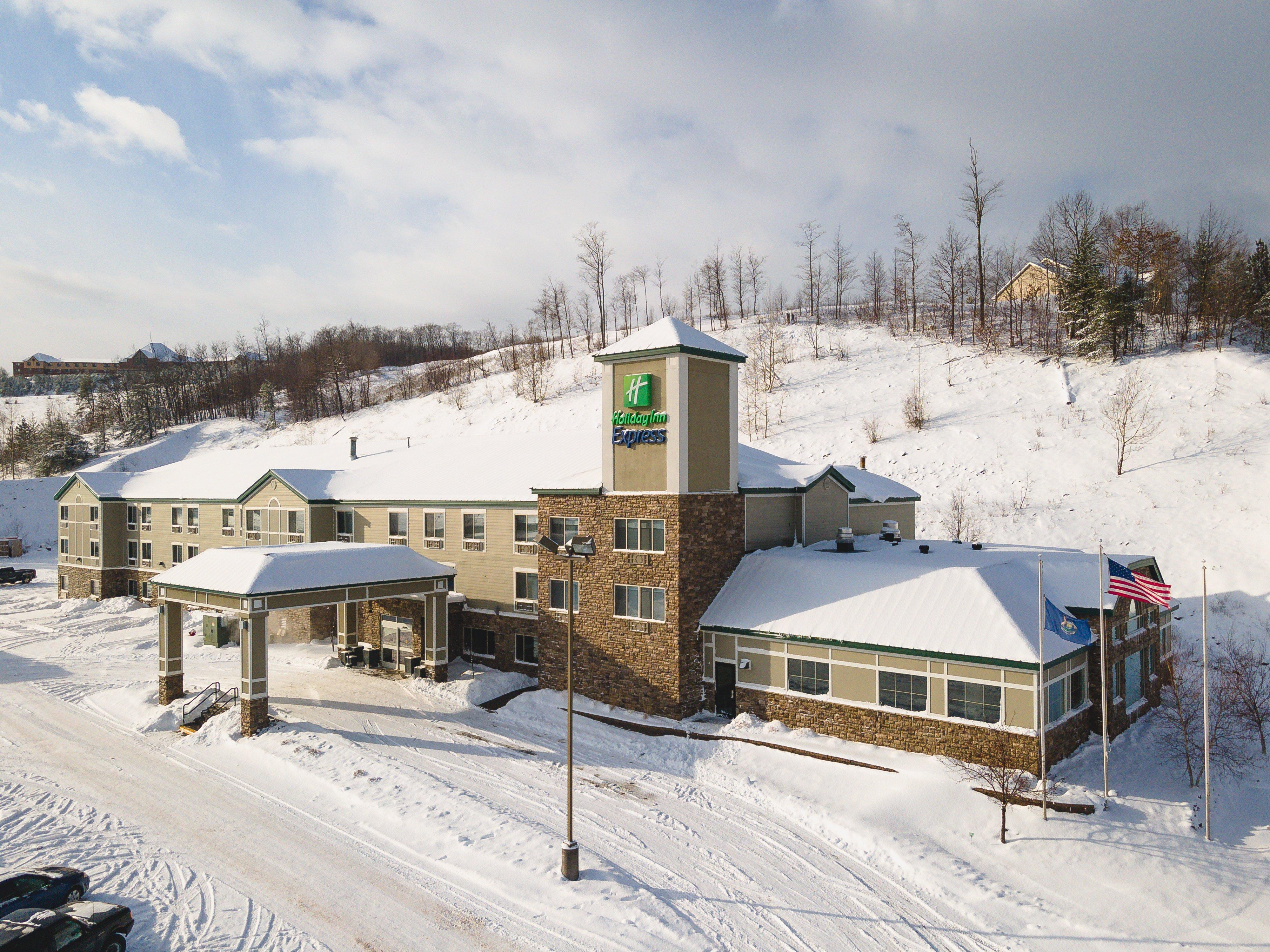 Holiday Inn Express Houghton-Keweenaw By Ihg Exterior foto