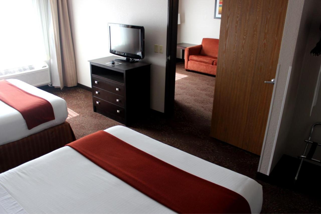 Holiday Inn Express Houghton-Keweenaw By Ihg Exterior foto